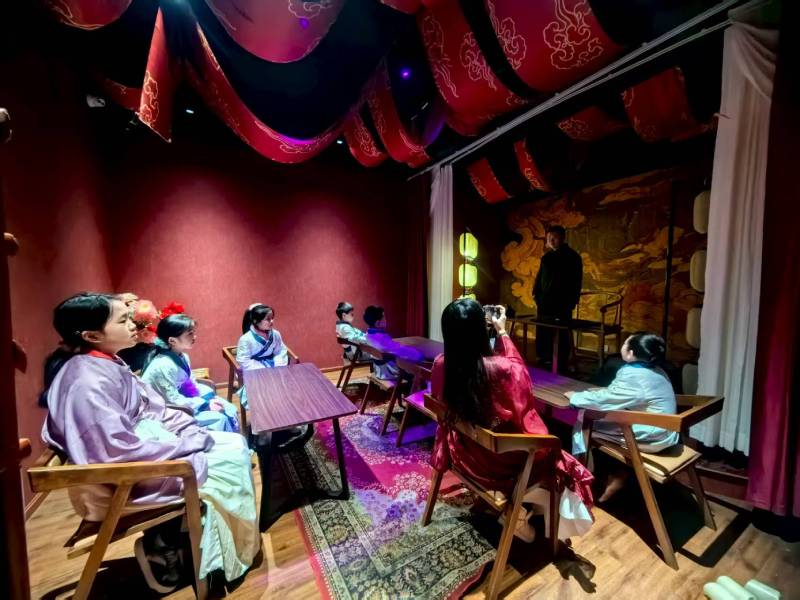 比如县互动剧场策划